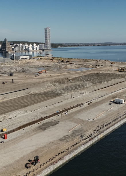 Omniterminalen II på havnen i Aarhus  
