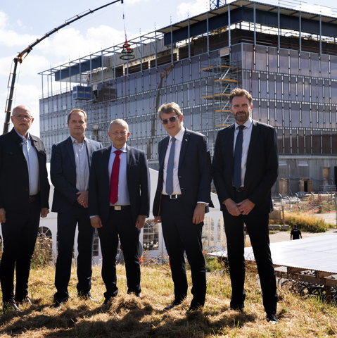 Forsvarets Efterretningstjeneste, MT Højgaard Danmark, 