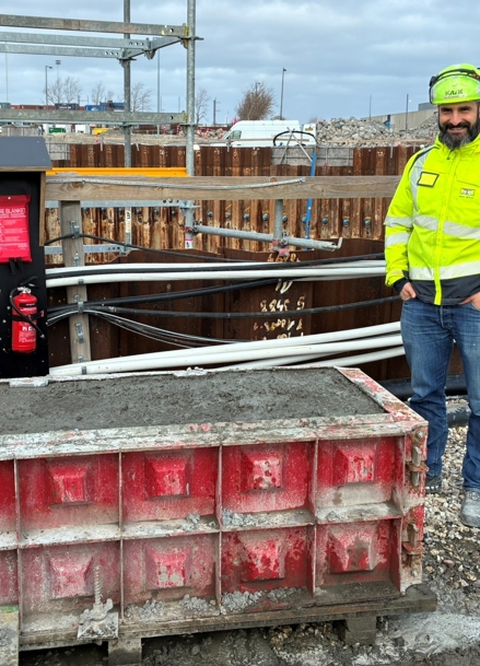Store forme omdanner restbeton til afspærringsklodser på Nordhavnstunnelen